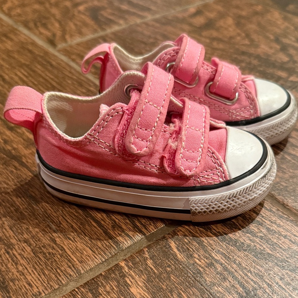Stylish Kids Pink Velcro Sneakers